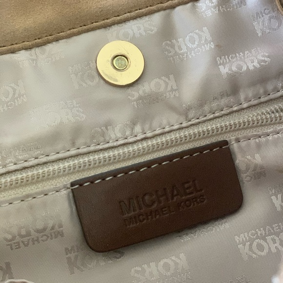 Tan Suede MK purse - Picture 5 of 6